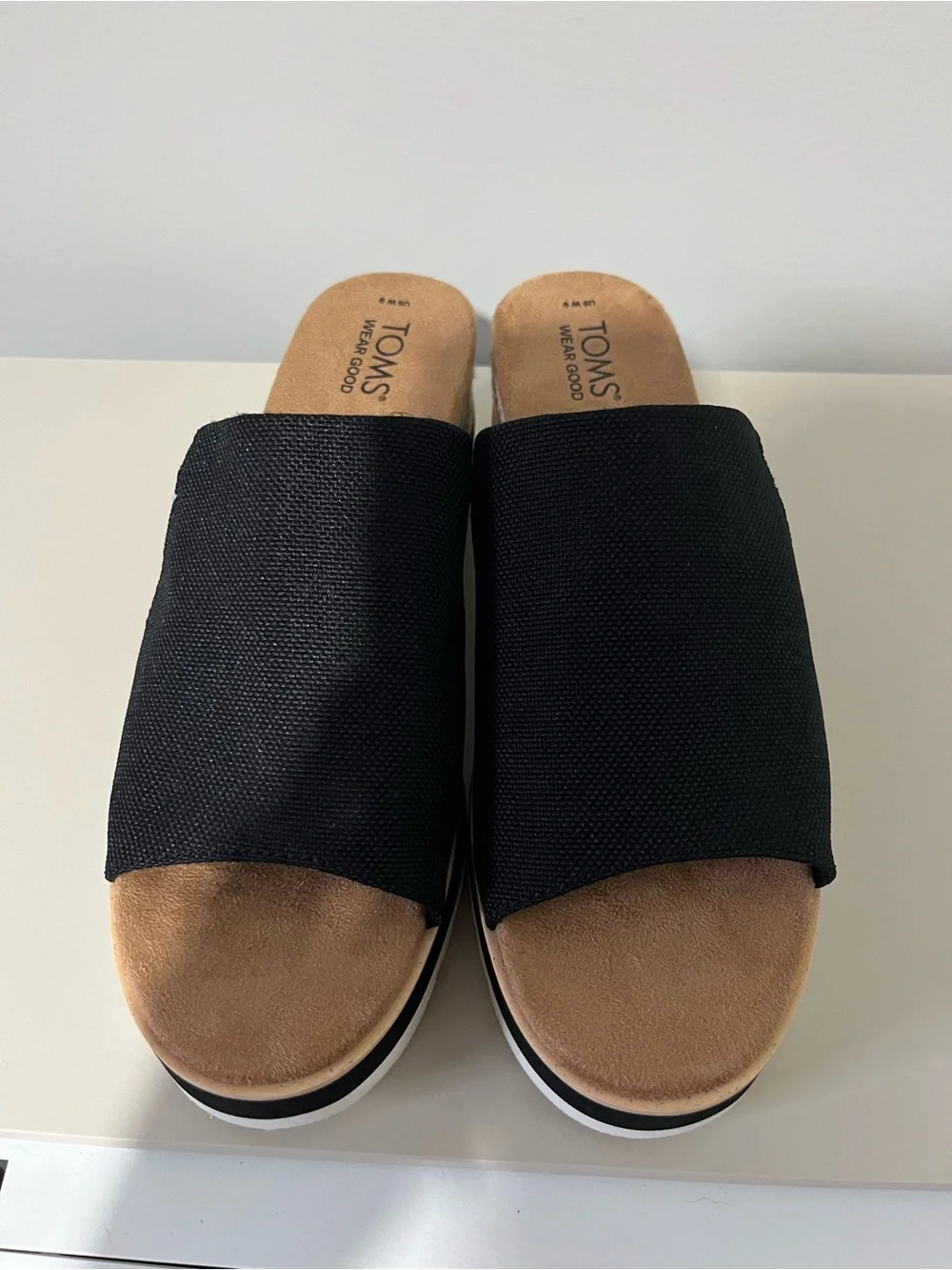 Tom’s Women’s Black Slide Platform Sandals – Comfortable Casual Slip-Ons